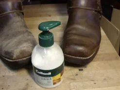 Crema Gel per Pulire e Impermeabilizzare Scarpe Borse Divani in Pelle - Collonil Leather Gel