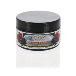 Crema Nera per Rinnovare Divani e Interni Auto in Pelle 100ml